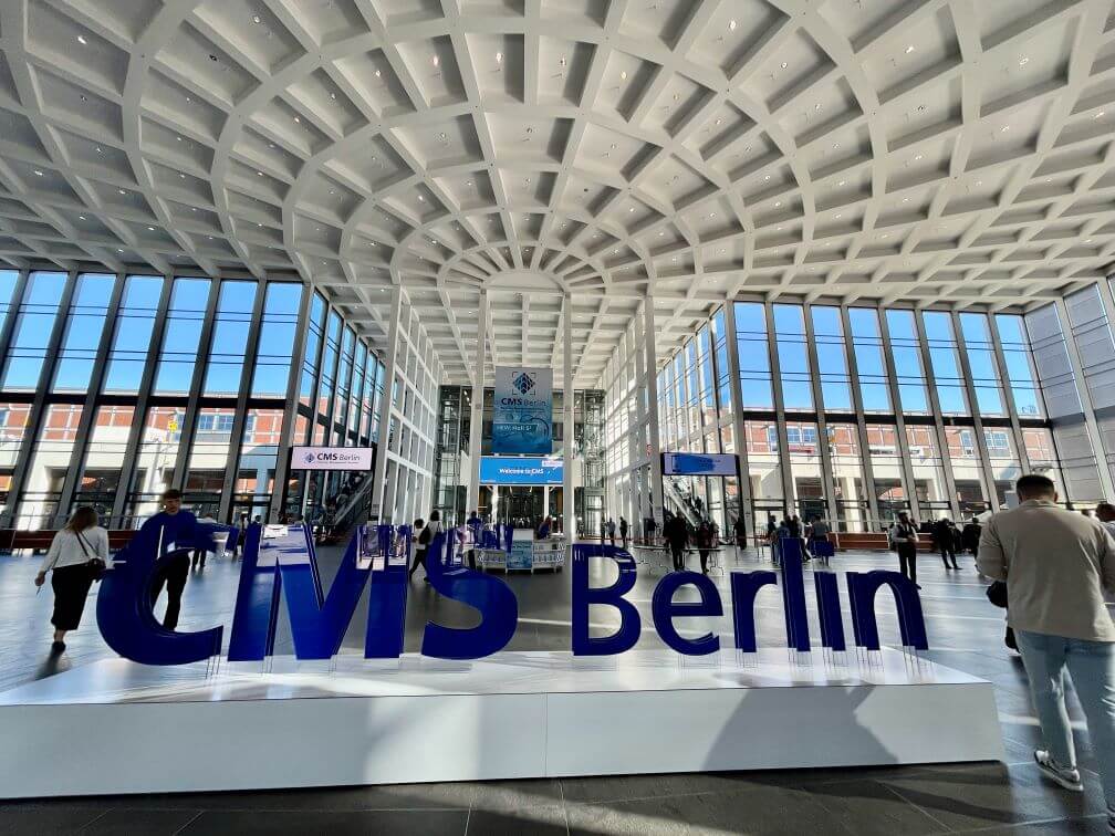 Modernes und schönes Gebäude