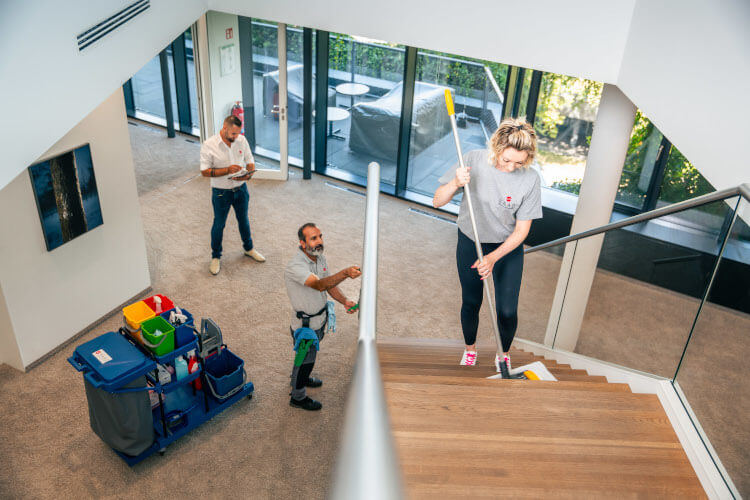 Durchführung von Unterhaltsreinigung in Stuttgart